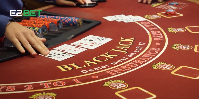 Vì Sao Blackjack Multi Deck E2BET Hấp Dẫn Hơn Phiên Bản Cổ Điển? 2 Đặc trưng nhiều bộ bài